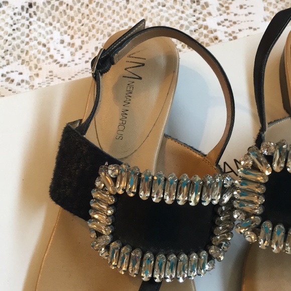 Sandals - Picture 3 of 4